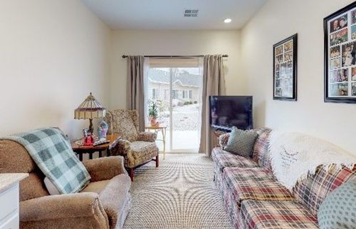 Covenant Glen Memory Care