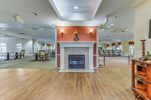 Woodlake Legacy Senior Living