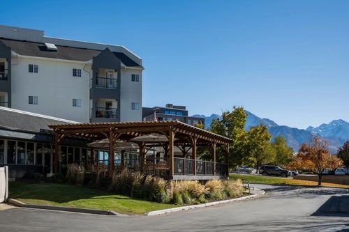 The Peaks at Millcreek