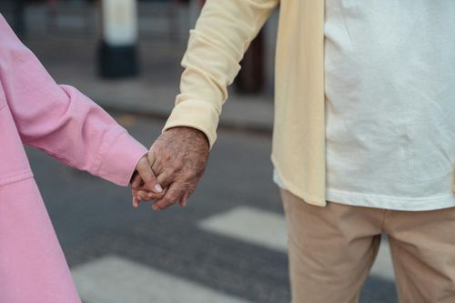Keeping a Couple Together When One Needs Memory Care