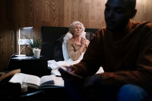 Coordinating Hospice With a Senior Living Community