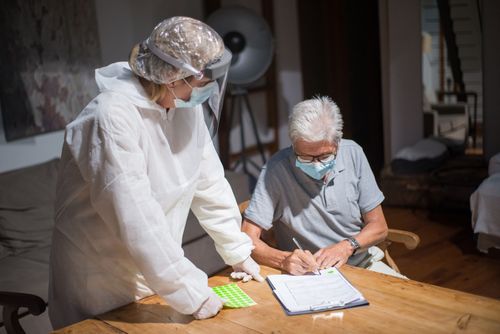 What Hospital Delirium Means for an Aging Parent