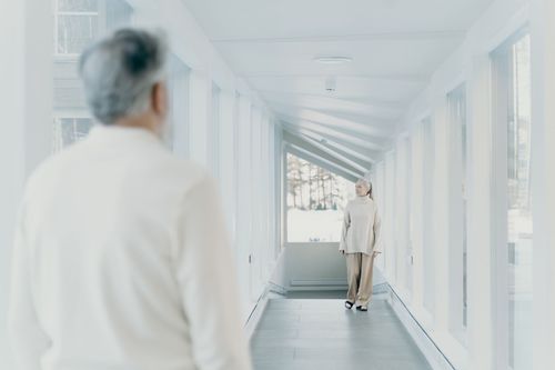 How to Get on (and Off) a Senior Living Waiting List