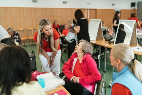 What Is a Good Staff-to-Resident Ratio in Senior Care?