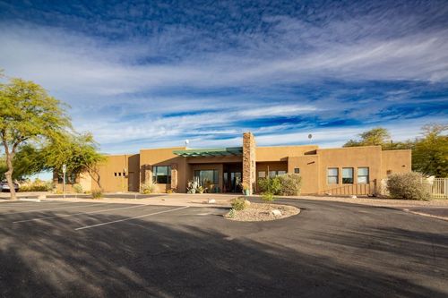 VIA ELEGANTE, VINEYARD in Tucson, Arizona
