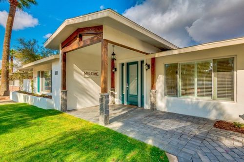 VISTA LIVING CAMELBACK in Phoenix, Arizona
